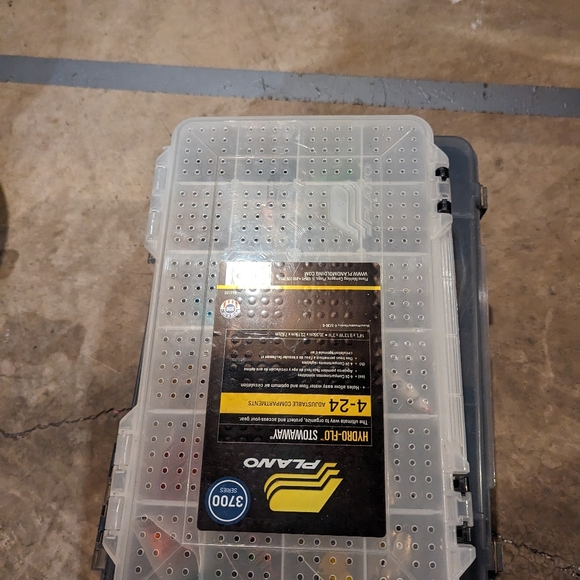 Misc fishing supplies - Picture 4 of 5